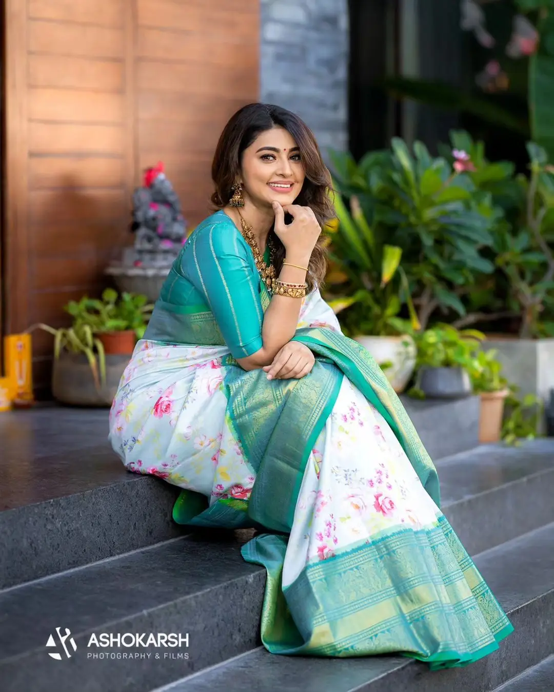 SOUTH INDIAN GIRL SNEHA IN TRADITIONAL GREEN SAREE BLOUSE 2